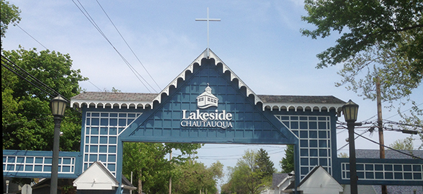 Lakeside Entrance
