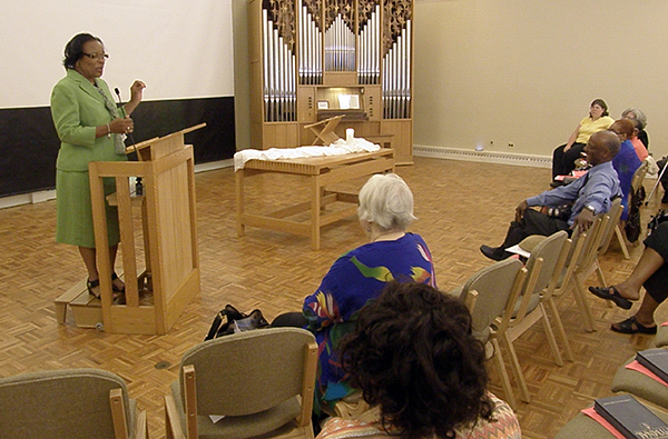 Dr. Glorai Brown speaks to group